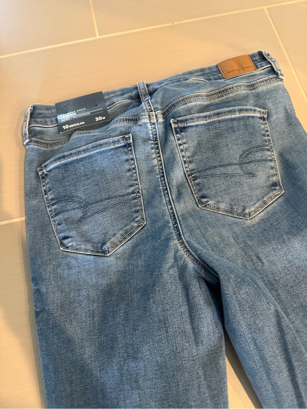 NEW✨American Eagle Outfitters High-Rise Women's Jeans m